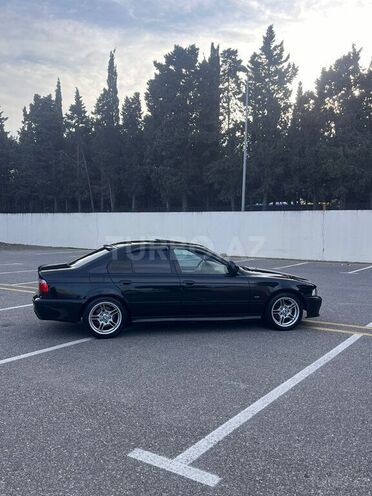 BMW 528 1999, 284,000 km - 2.8 l - Sumqayıt