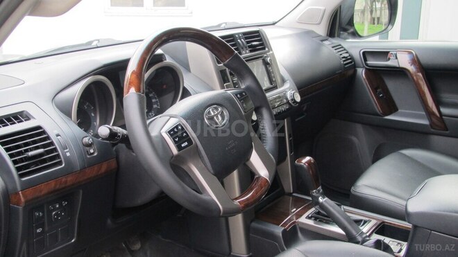 Toyota Land Cruiser Prado 2010, 85,000 km - 2.7 л - Bakı