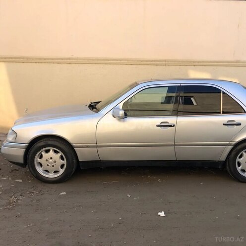 Mercedes C 200 1995, 412,852 km - 2.0 l - Beyləqan