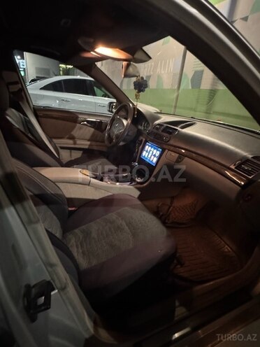 Mercedes E 220 d 2002, 520,000 km - 2.2 л - Bakı