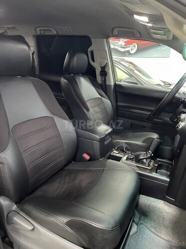 Toyota Land Cruiser Prado-8