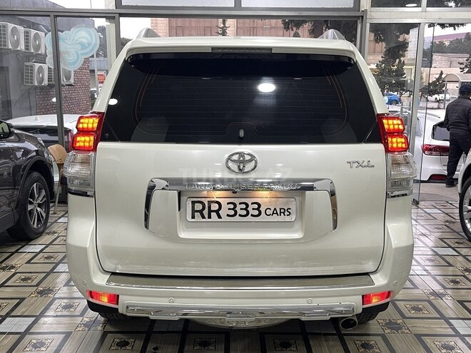Toyota Land Cruiser Prado-6