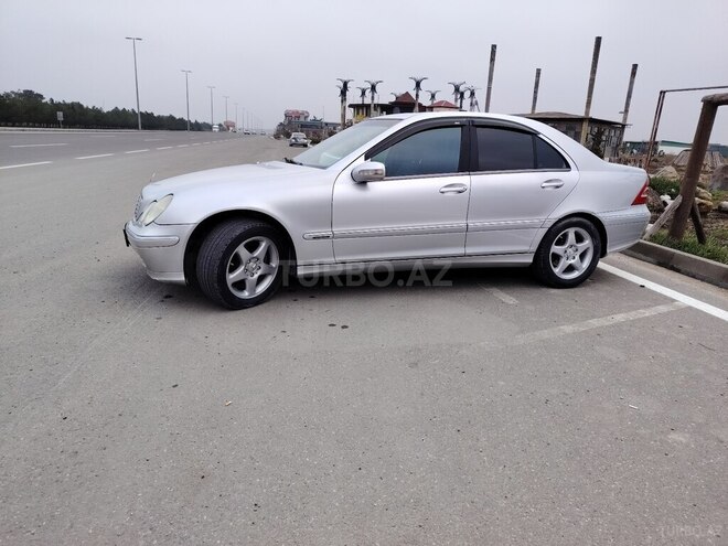 Mercedes C 200 2001, 385,000 km - 2.0 l - Bakı