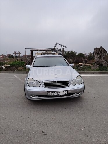 Mercedes C 200 2001, 385,000 km - 2.0 l - Bakı