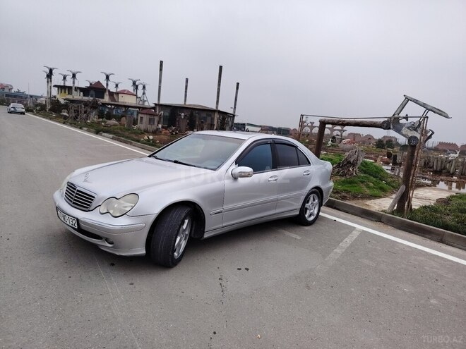 Mercedes C 200 2001, 385,000 km - 2.0 l - Bakı