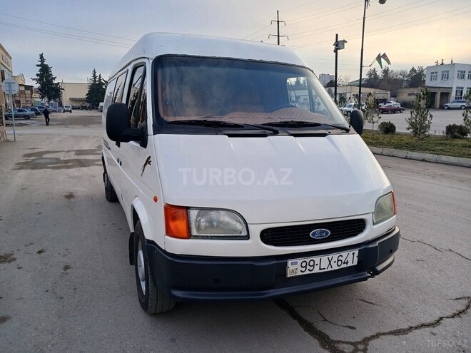 Ford Transit 1998, 359,000 km - 2.5 l - Quba