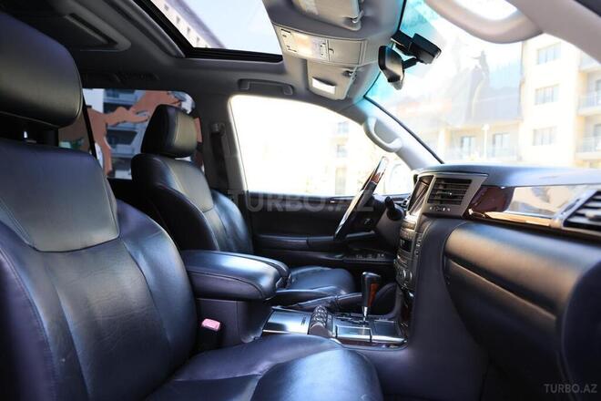 Lexus LX 570-12