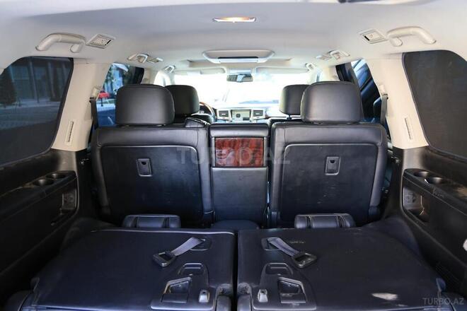 Lexus LX 570-17