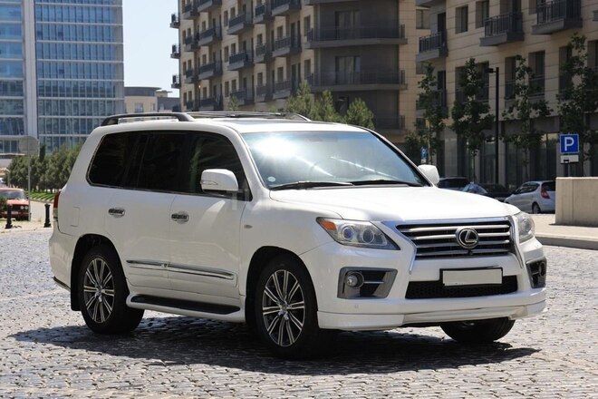 Lexus LX 570-5