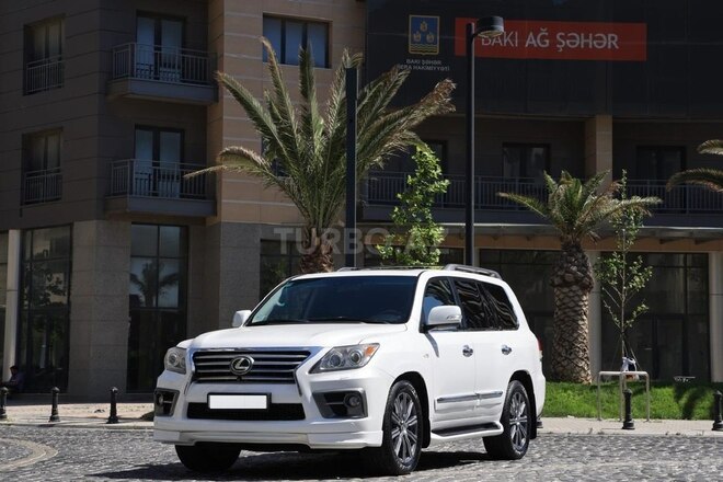Lexus LX 570-1