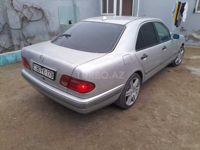 Mercedes E 240 1997, 234,765 km - 2.4 л - Bakı