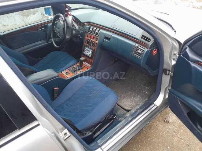 Mercedes E 240 1997, 234,765 km - 2.4 л - Bakı