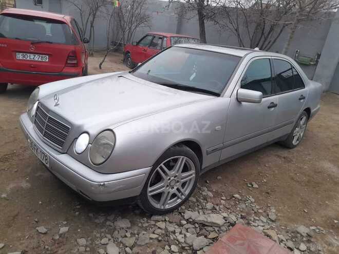 Mercedes E 240 1997, 234,765 km - 2.4 л - Bakı