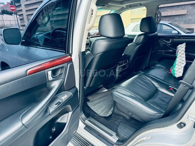 Lexus LX 570-9