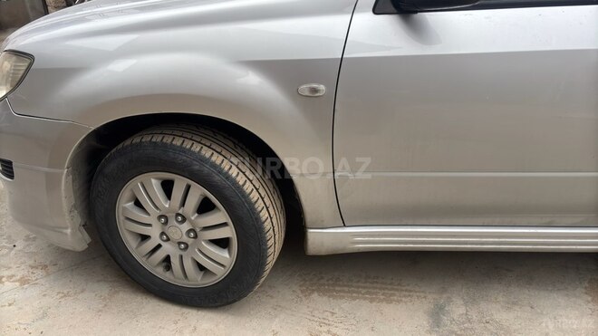 Mitsubishi Airtrek 2001, 266,000 km - 2.0 л - Bakı