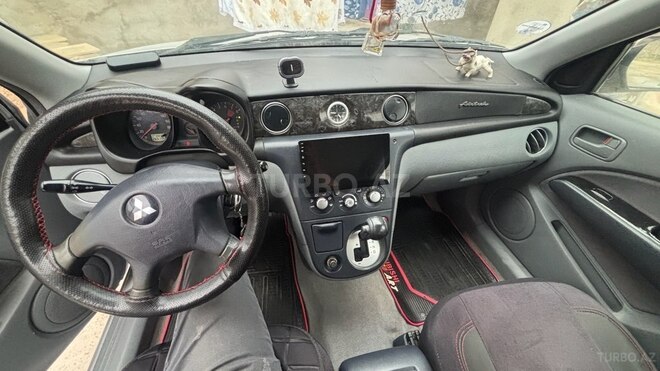 Mitsubishi Airtrek 2001, 266,000 km - 2.0 л - Bakı