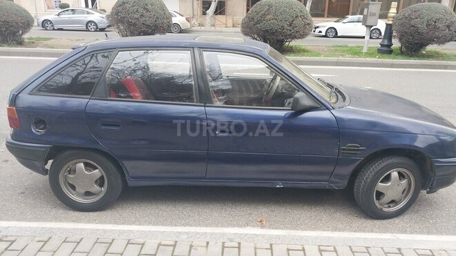Opel Astra 1993, 571,500 km - 1.8 l - Xırdalan