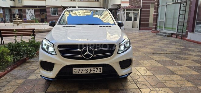 Mercedes  2017, 137,000 km - 2.2 л - Bakı