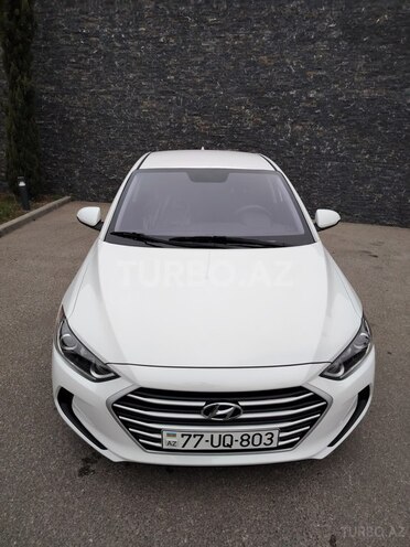 Hyundai Elantra 2018, 75,639 km - 2.0 л - 