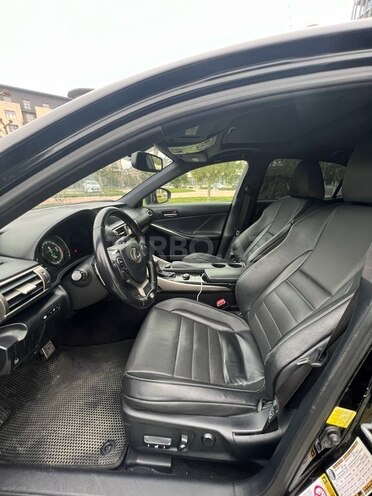 Lexus IS 350-8
