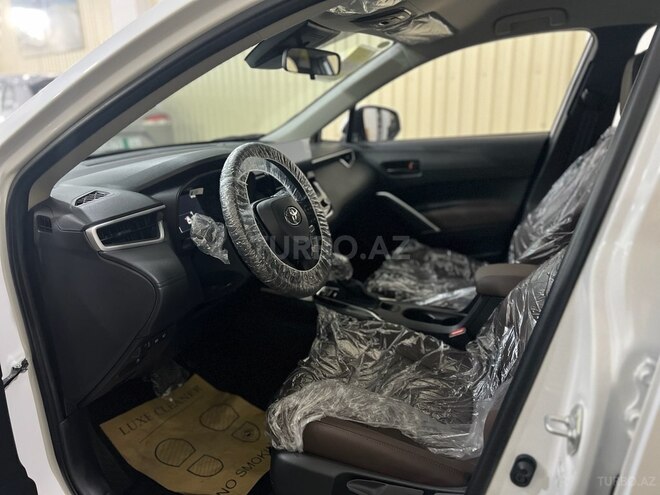 Toyota Corolla Cross 2024, 0 km - 2.0 l - Bakı