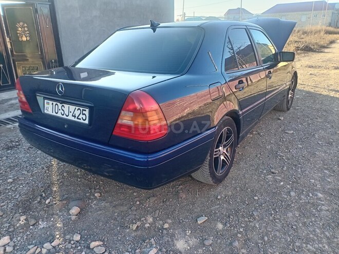 Mercedes C 180 1995, 258,000 km - 1.8 л - Tovuz