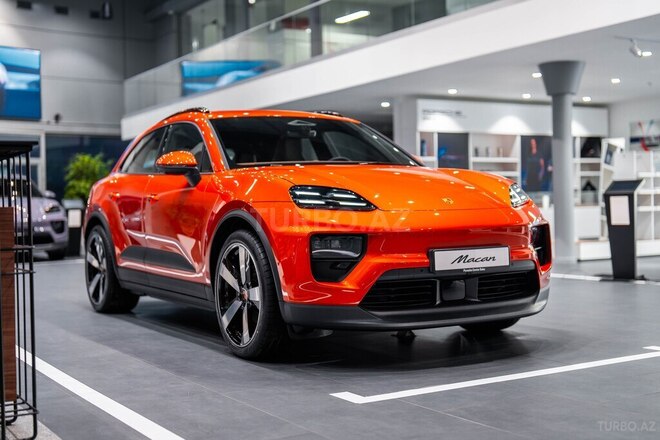 Porsche Macan-3