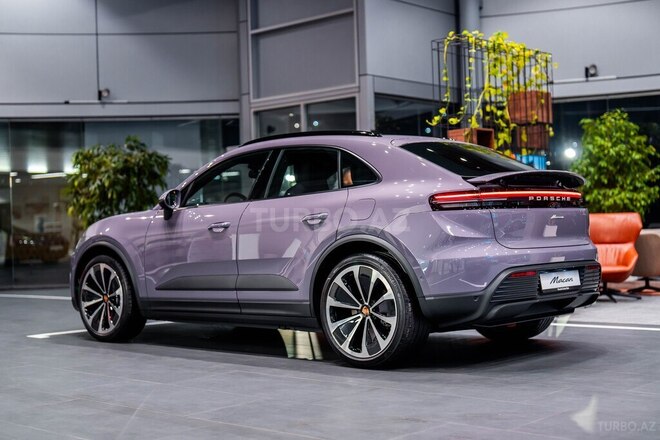 Porsche Macan-6