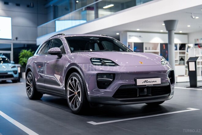 Porsche Macan-3