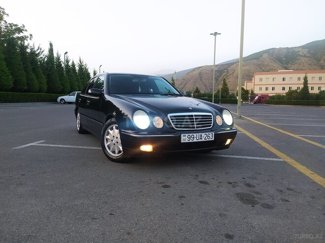 Mercedes E 280 1999, 398,000 km - 2.8 l - Bakı