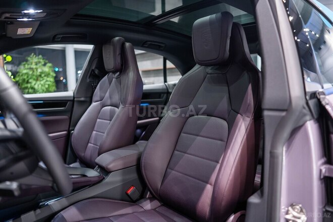 Porsche Macan-11