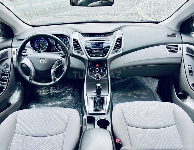 Hyundai Elantra 2015, 113,000 km - 1.8 л - Bakı