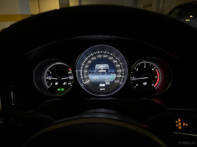 Mercedes E 200 d 2014, 205,000 km - 2.2 л - Bakı