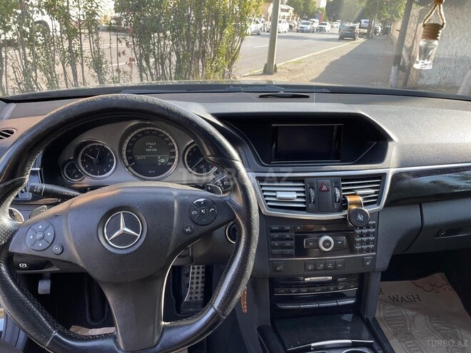 Mercedes E 180 2012, 210,000 km - 1.8 l - Bakı