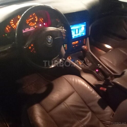 BMW 528 2000, 305,465 km - 2.8 l - Bakı