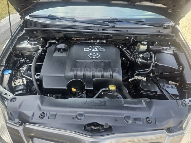 Toyota Corolla 2005, 412,000 km - 1.4 l - Gəncə