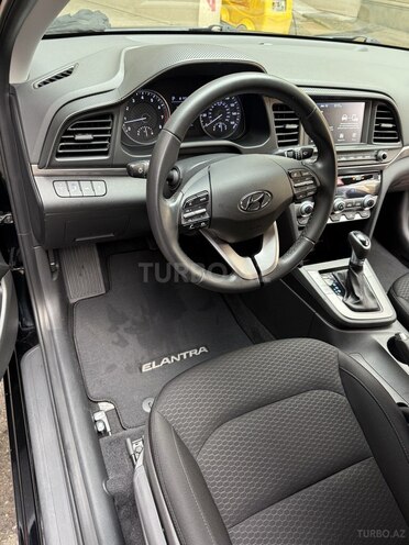 Hyundai Elantra 2019, 68,000 km - 2.0 l - Bakı