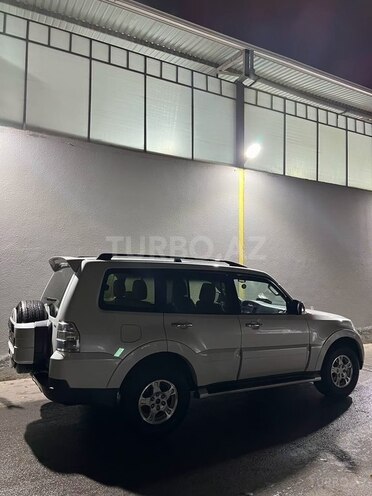 Mitsubishi Pajero 2007, 228,000 km - 3.0 л - Bakı