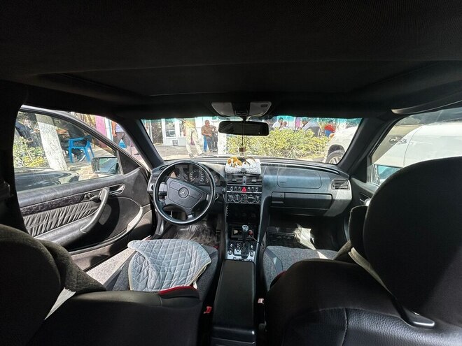 Mercedes C 230 1999, 358,654 km - 2.3 l - Bakı