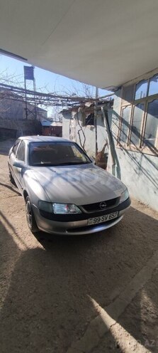 Opel Vectra 1997, 312,500 km - 1.6 l - İmişli
