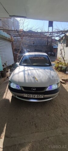 Opel Vectra 1997, 312,500 km - 1.6 l - İmişli