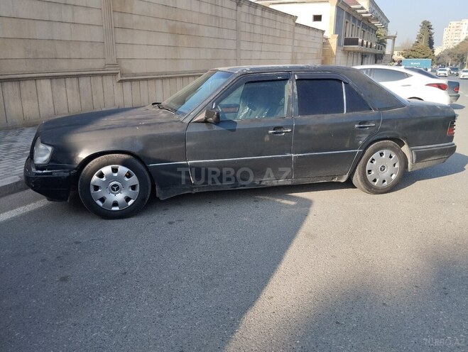 Mercedes E 200 d 1994, 268,000 km - 2.0 l - Bakı