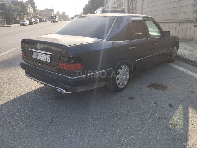 Mercedes E 200 d 1994, 268,000 km - 2.0 l - Bakı