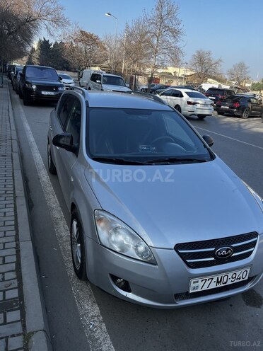 Kia Ceed 2009, 300,000 km - 1.6 л - Bakı