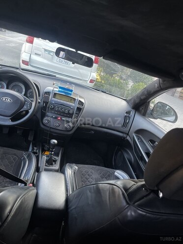 Kia Ceed 2009, 300,000 km - 1.6 л - Bakı