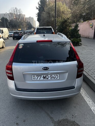 Kia Ceed 2009, 300,000 km - 1.6 л - Bakı
