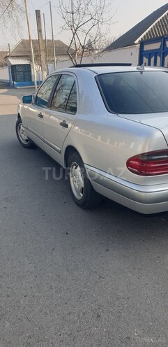 Mercedes E 200 1995, 400,000 km - 2.0 l - Göyçay