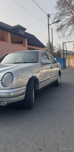 Mercedes E 200 1995, 400,000 km - 2.0 l - Göyçay
