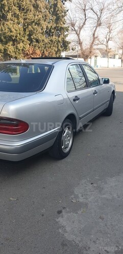 Mercedes E 200 1995, 400,000 km - 2.0 l - Göyçay