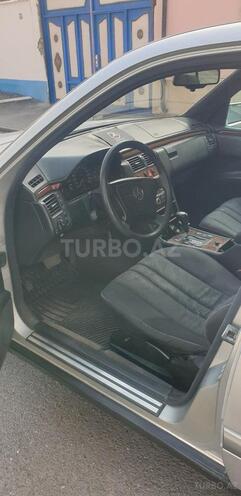 Mercedes E 200 1995, 400,000 km - 2.0 l - Göyçay